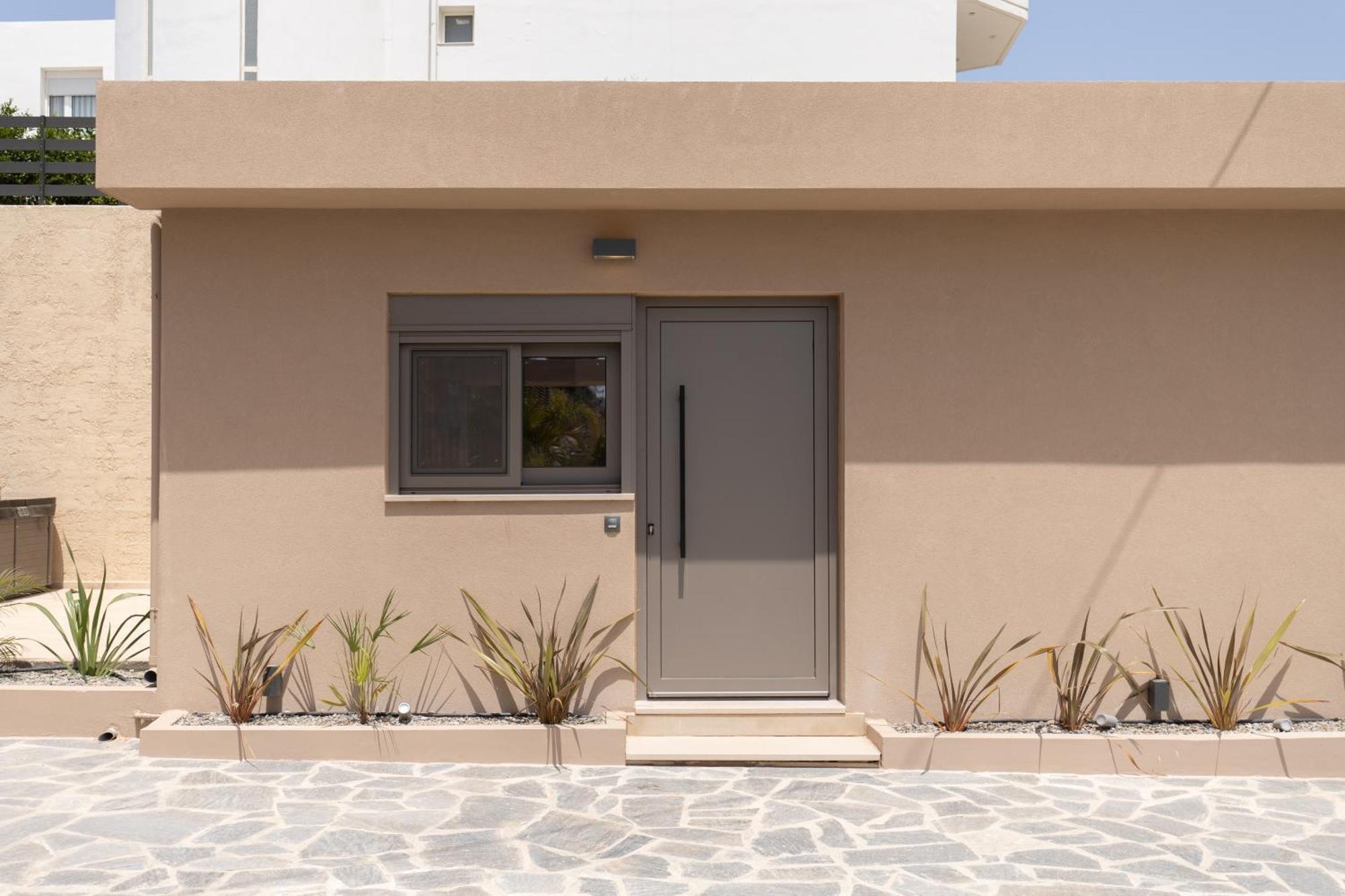 Marble Luxury Suites Karteros Exterior foto
