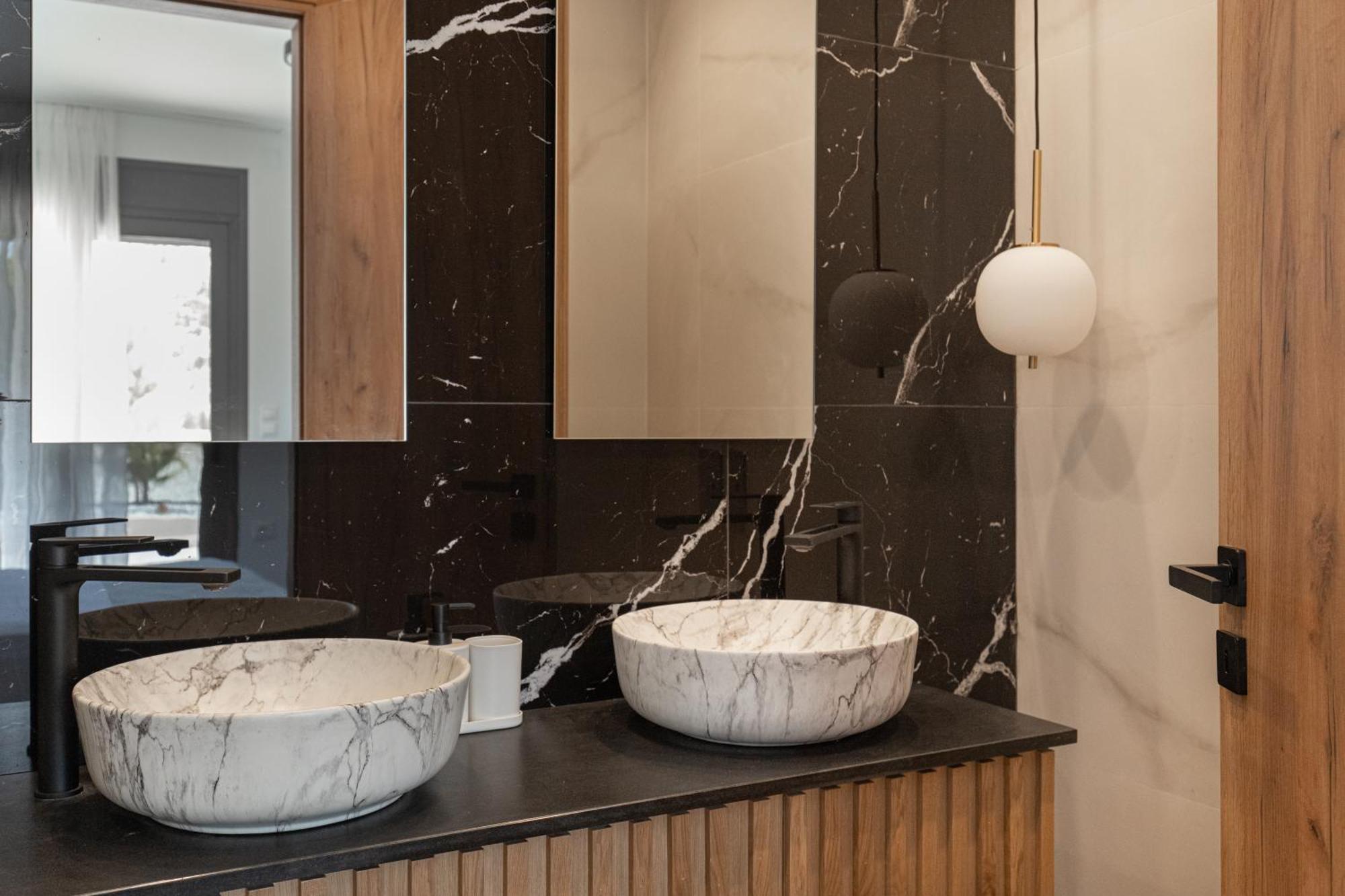 Marble Luxury Suites Karteros Cameră foto